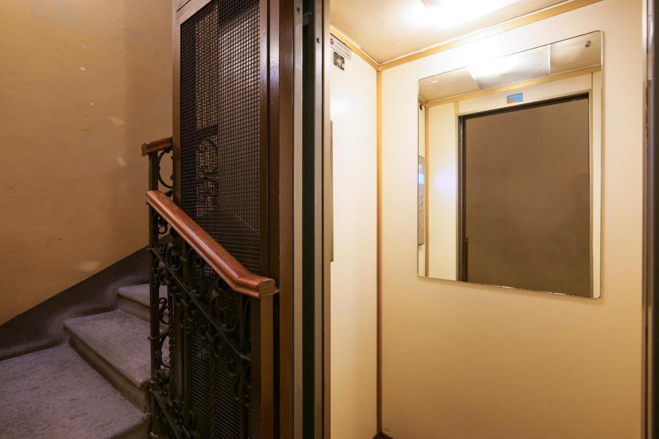 Castello Luxury Apartment - In The Heart Of Mediolan Zewnętrze zdjęcie